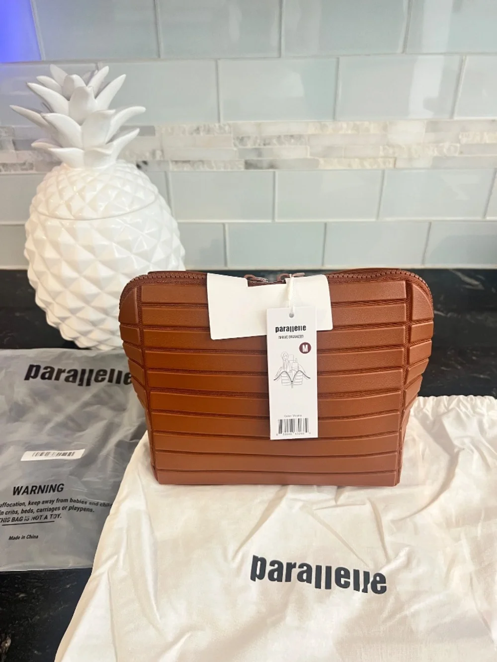 Vicuna Parallel/Aform Make Up Bag